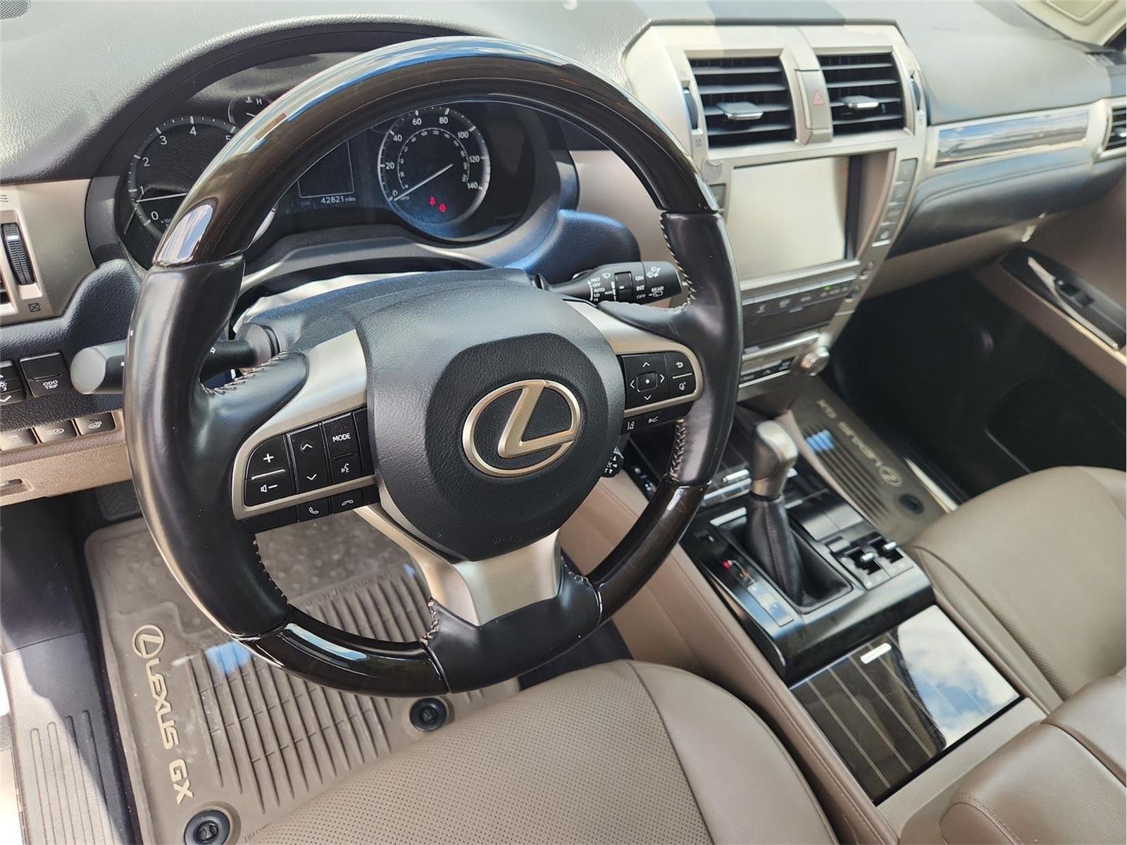 Used 2021 Silver Lexus GX 460 Premium image 10