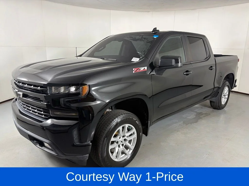 Used 2021 Black Chevrolet RST image 5