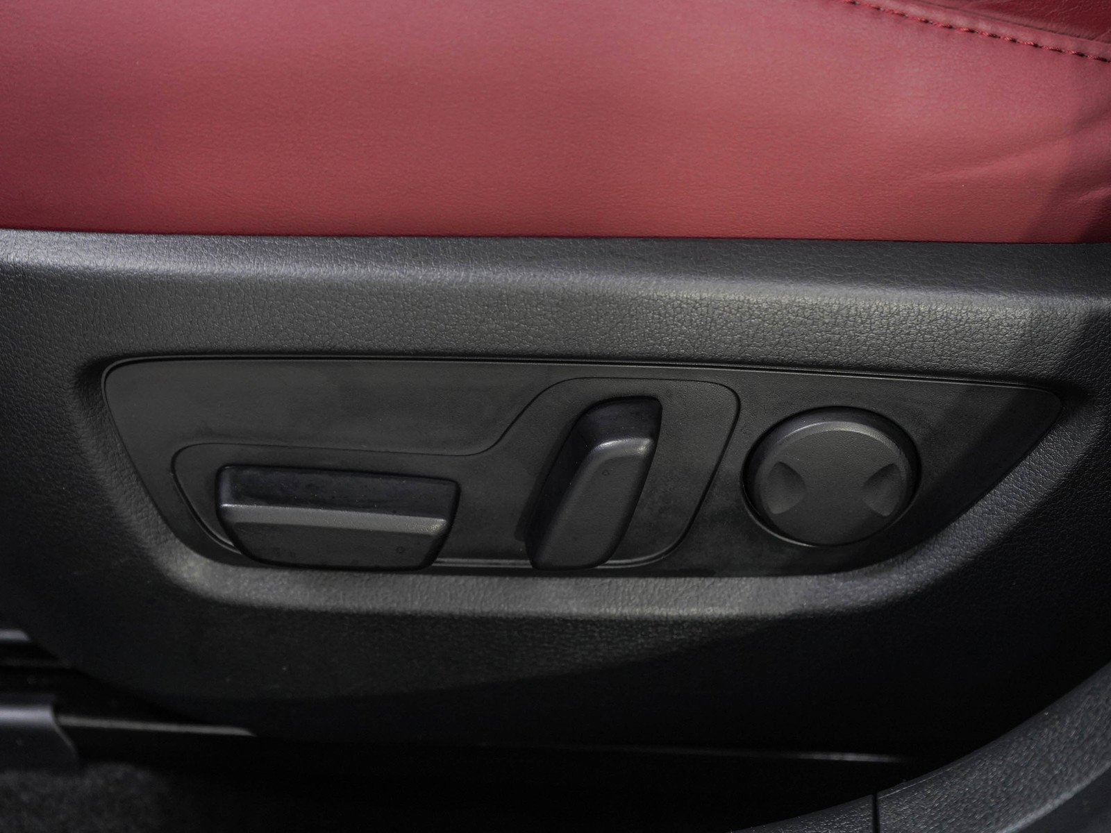 Certified Used 2026 Polymetal Gray Metallic Mazda 2.5 S Carbon Edition image 23