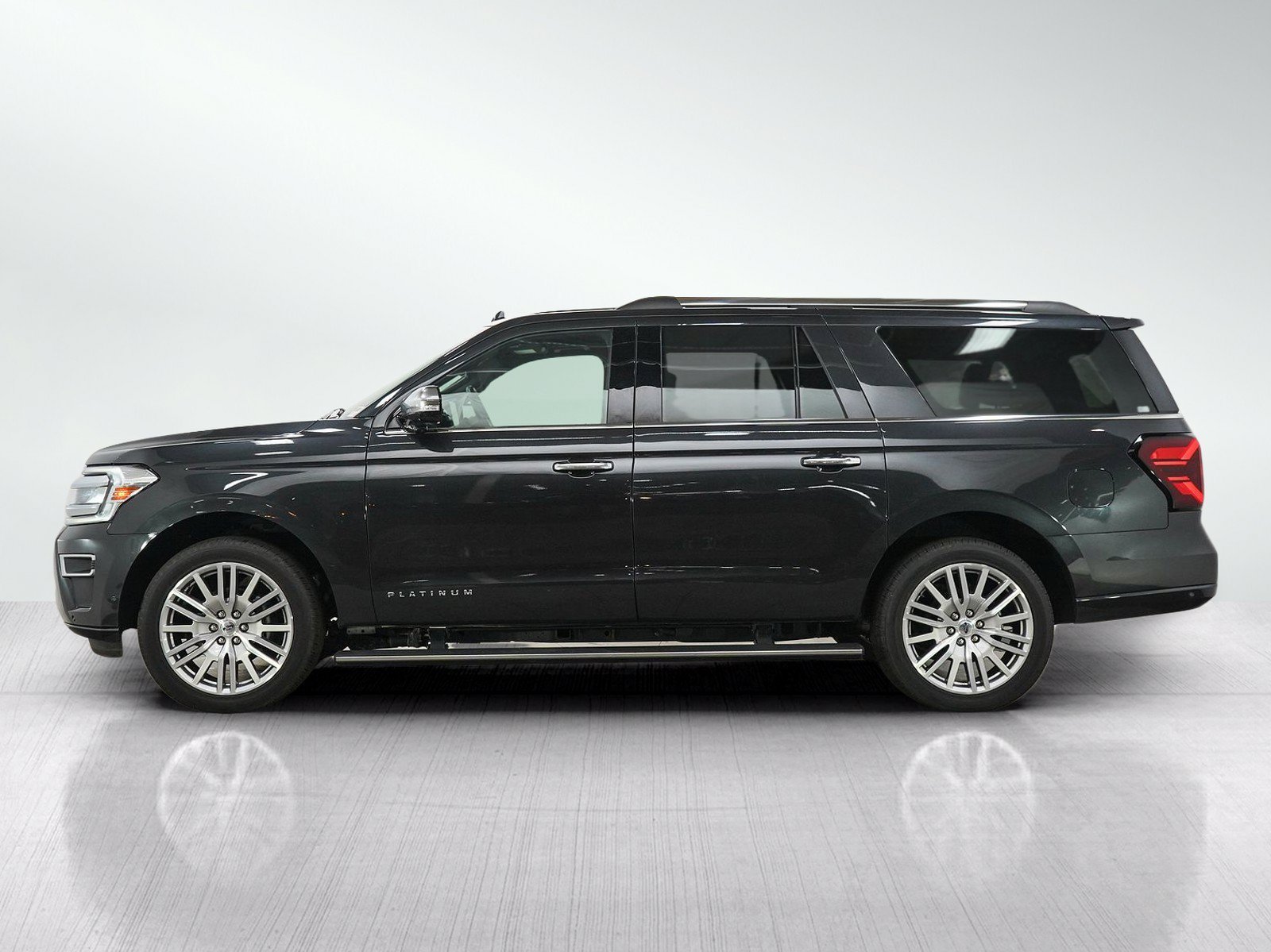 Used 2024 Ford Expedition Platinum with VIN 1FMJK1M86REA71378 for sale in Minneapolis, Minnesota