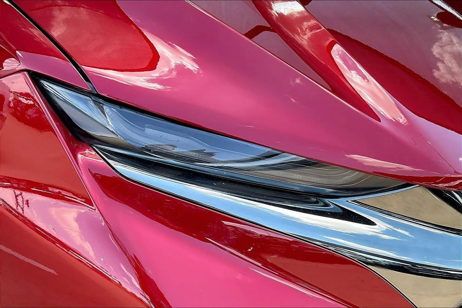 Used 2022 Cherry Red Tintcoat Chevrolet RS image 25