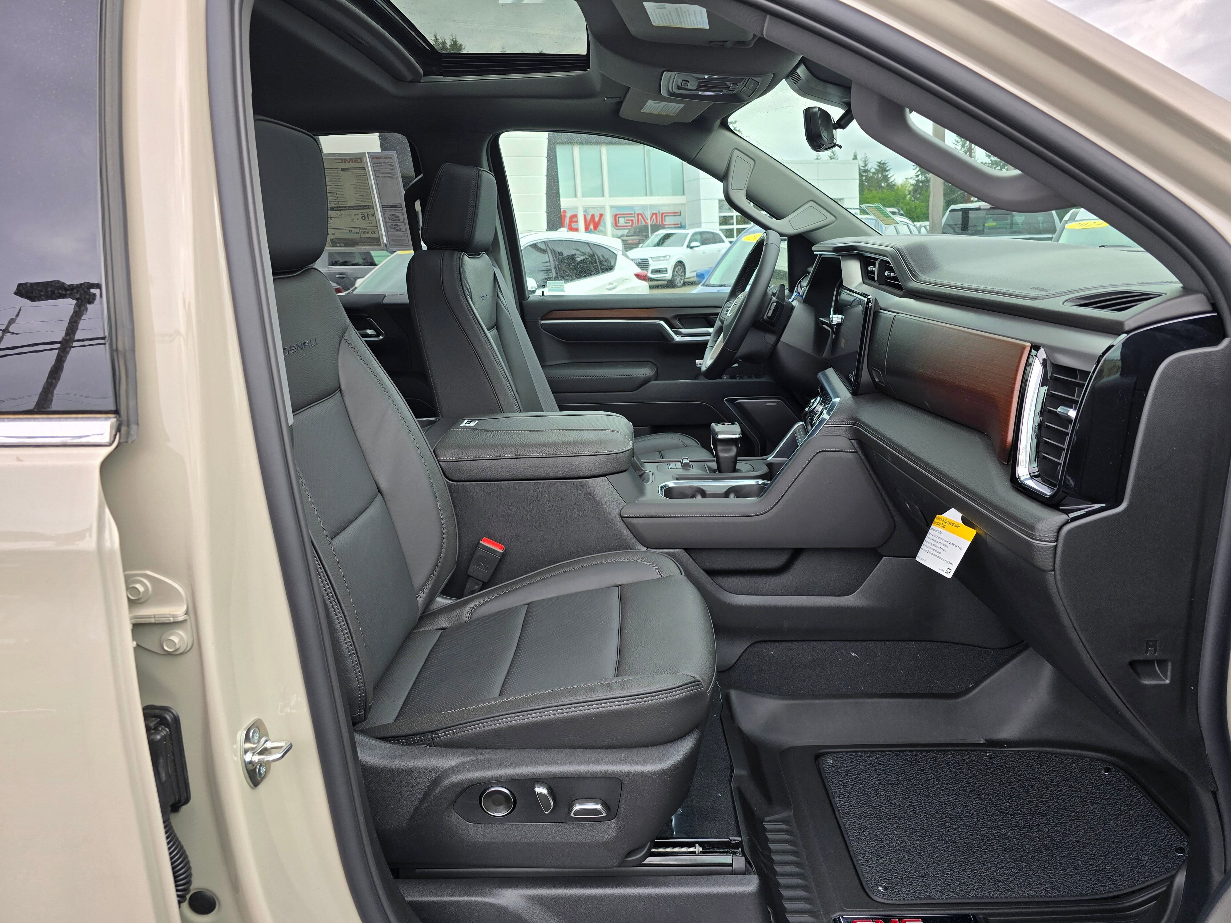 2026 GMC Sierra 1500 Denali - Photo 11