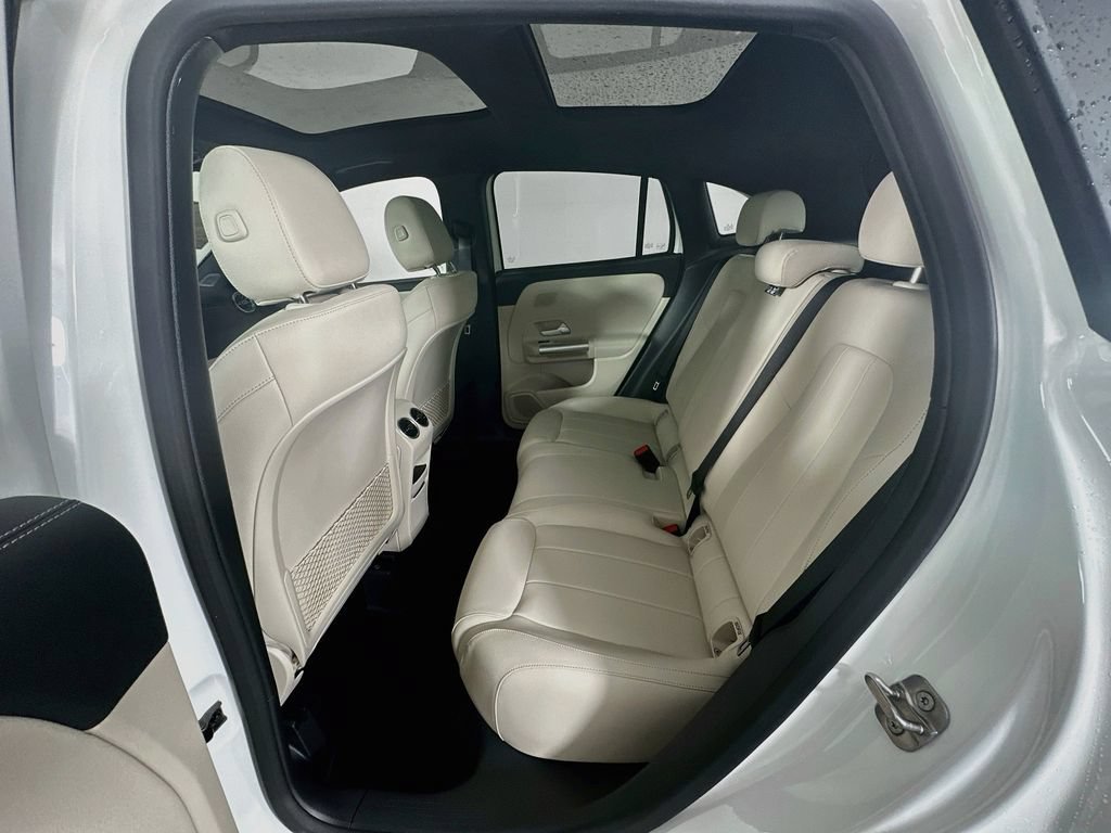 New 2026 Polar White Mercedes-Benz GLA 250 image 56