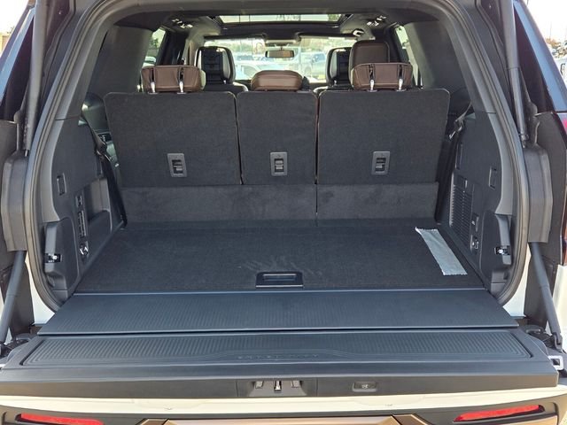 New 2027 White Ford King Ranch image 7