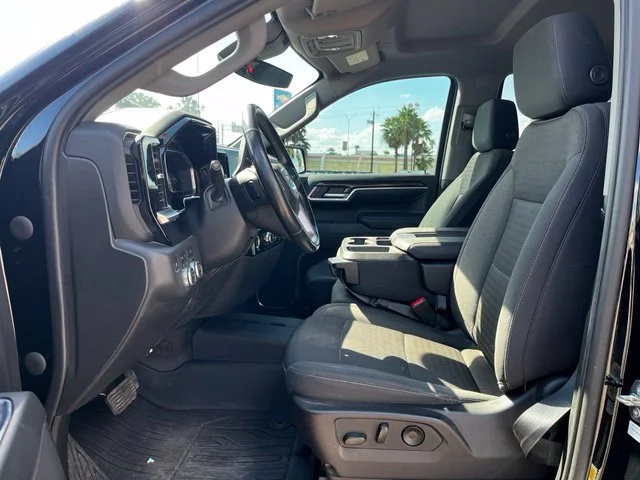 Used 2022 ONYX BLACK GMC Elevation image 11