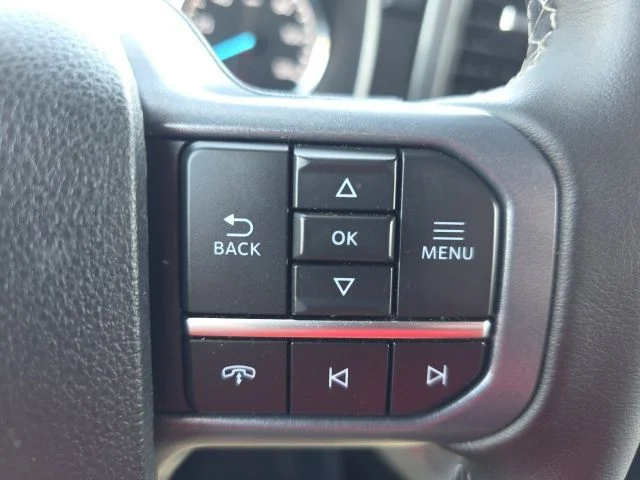 Used 2023 Silver Ford XLT image 15