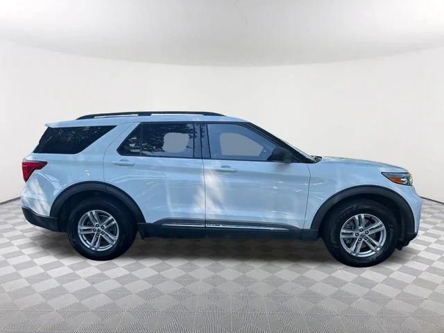 Used 2020 White Ford XLT image 4