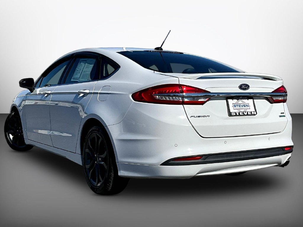 Used 2018 White Ford SE image 4