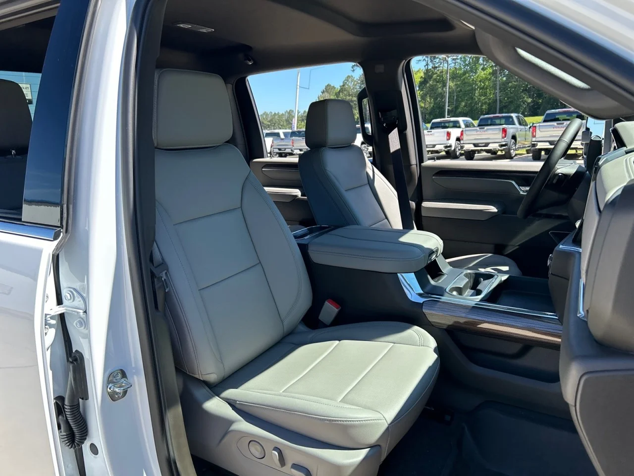 New 2026 Summit White GMC SLT image 20
