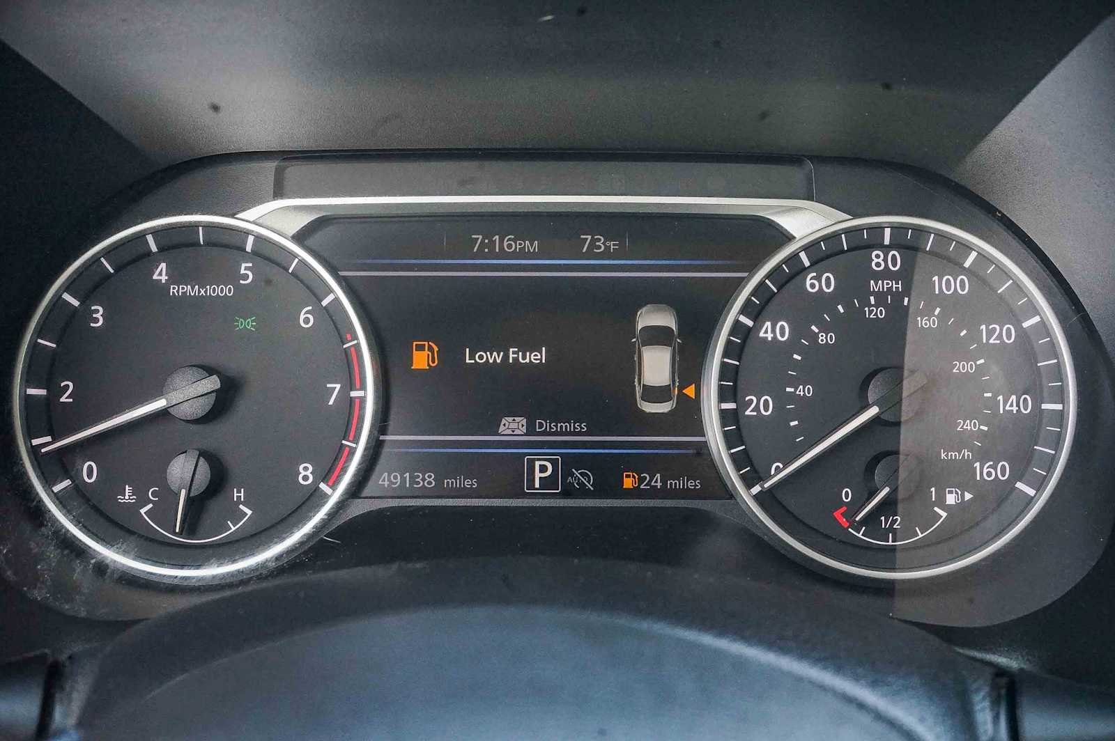 Used 2024 Monarch Orange Metallic/Super Black Nissan SR image 21