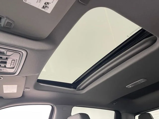 Used 2021 White Chevrolet LT Trail Boss image 40