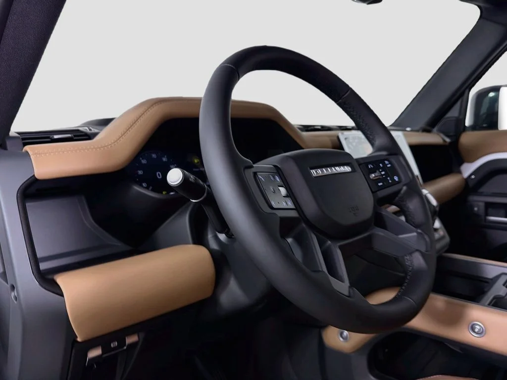 New 2026 Fuji White Land Rover X-Dynamic SE image 9