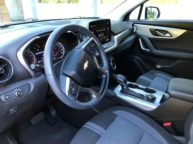 Used 2023 White Chevrolet LT image 16