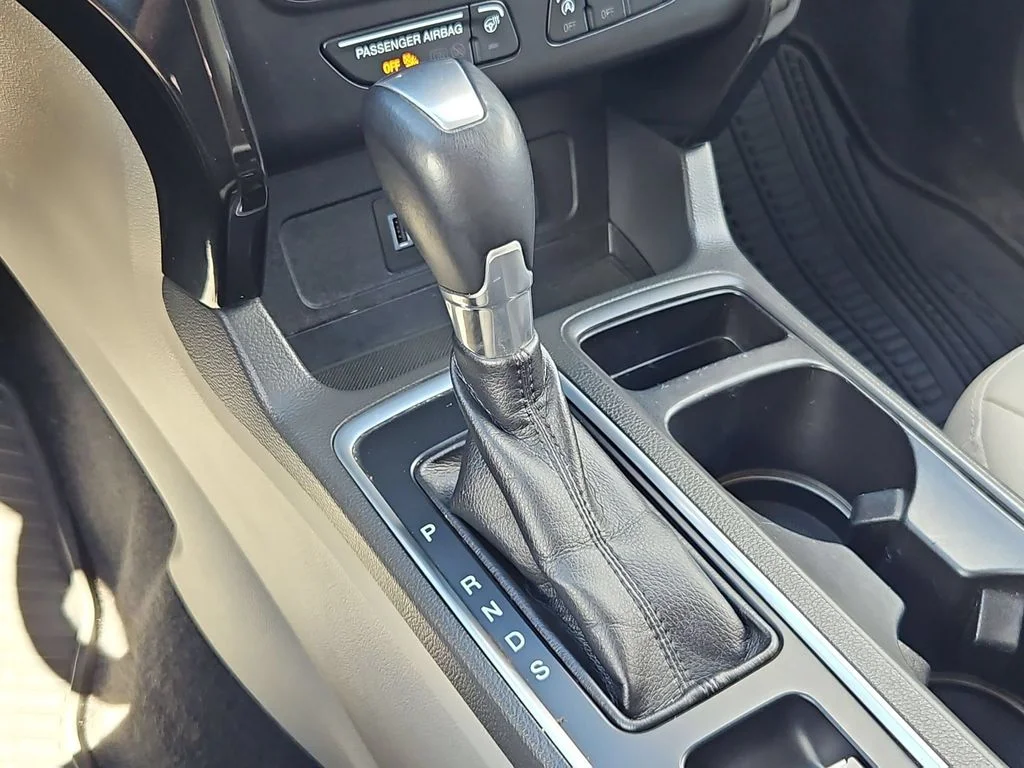 Used 2017 Lightning Blue Metallic Ford Titanium image 20