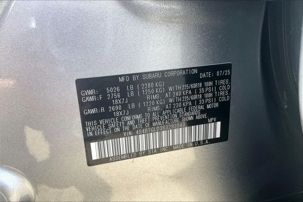 Used 2025 Silver Subaru Onyx Edition XT image 33