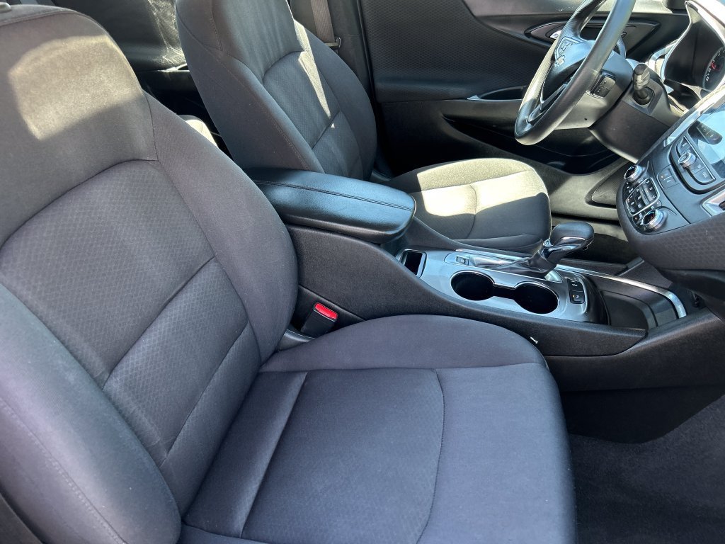 2023 Chevrolet Malibu 1LT - Photo 13