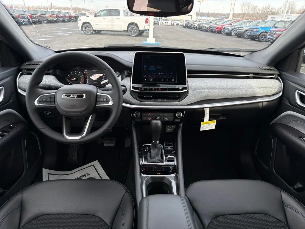 2026 Jeep Compass Latitude - Photo 12