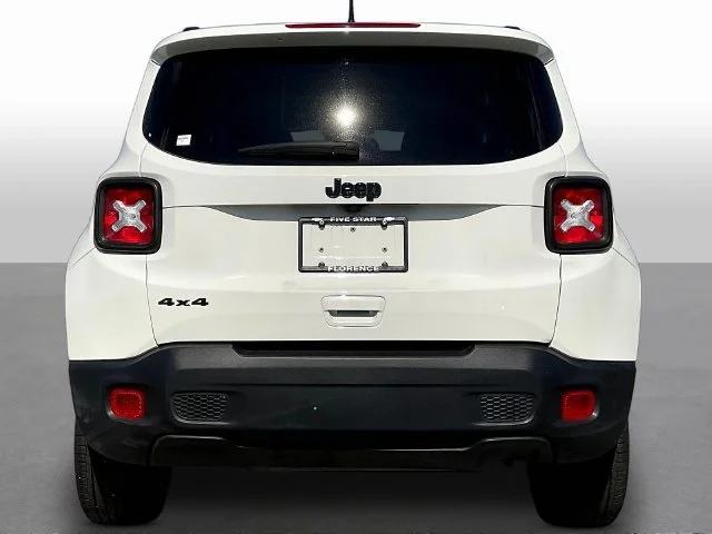Used 2023 White Jeep Altitude image 6