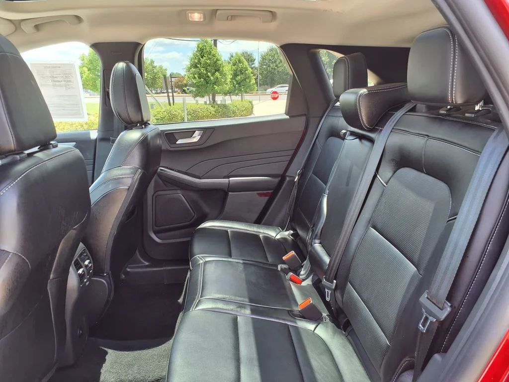 Used 2025 Red Ford Platinum image 18