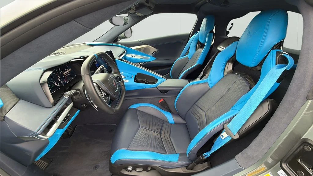 Used 2023 Gray Chevrolet Stingray image 18