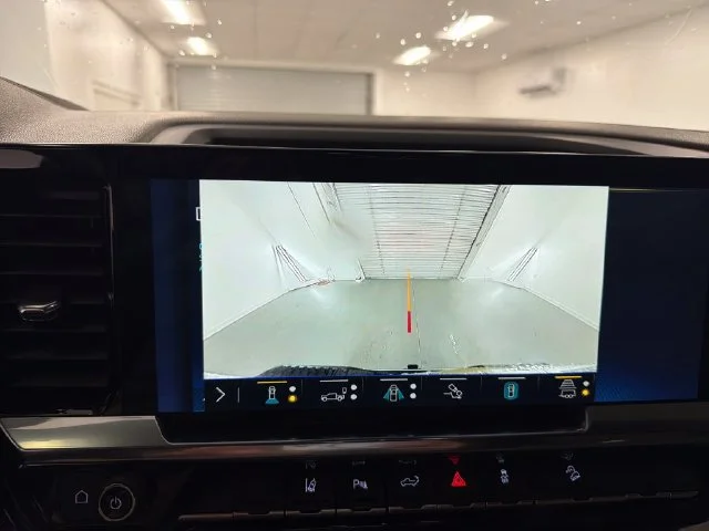 Used 2024 White Chevrolet LT image 20