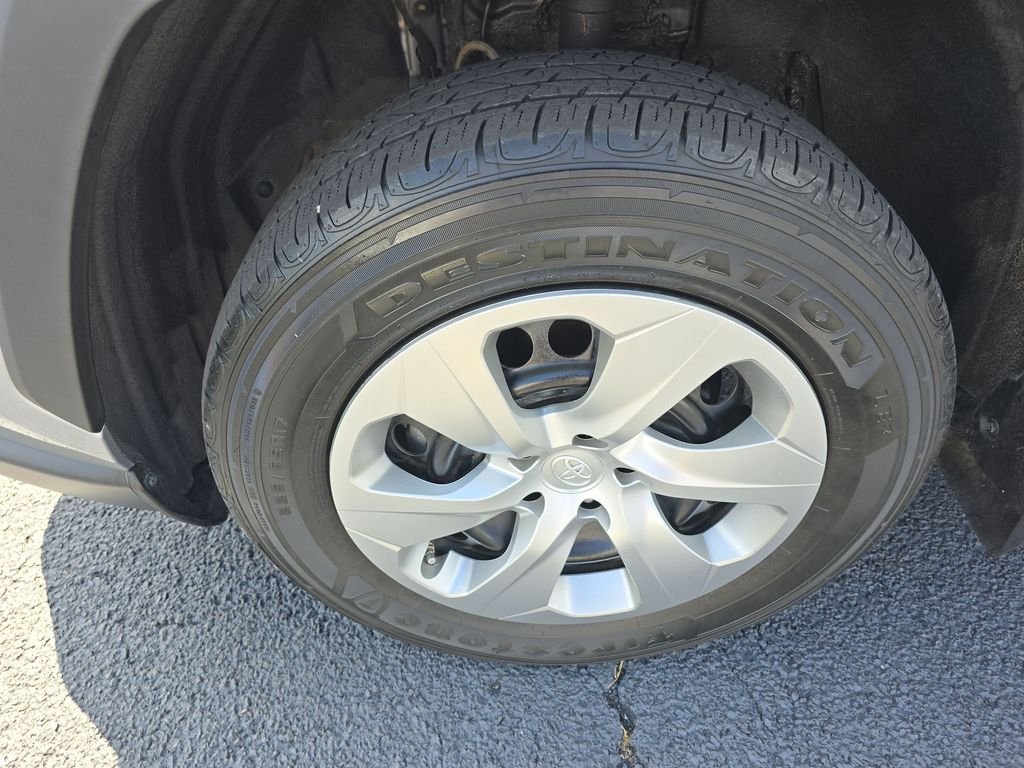 Used 2021 Silver Toyota LE image 10