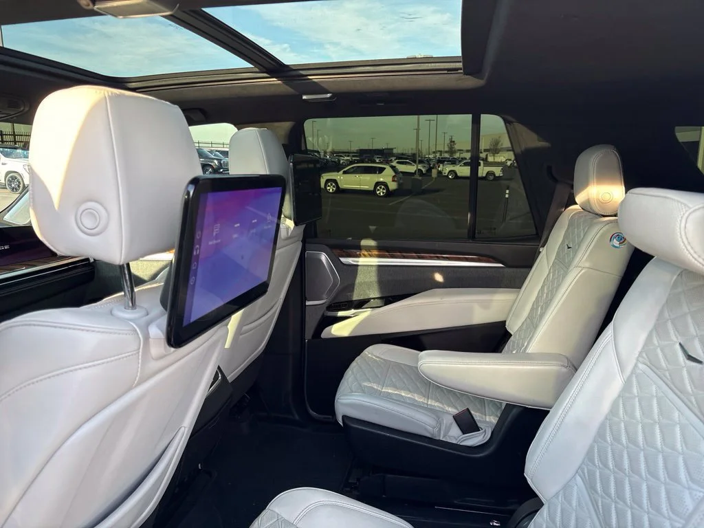Used 2025 Crystal White Tricoat Cadillac Sport Platinum image 2
