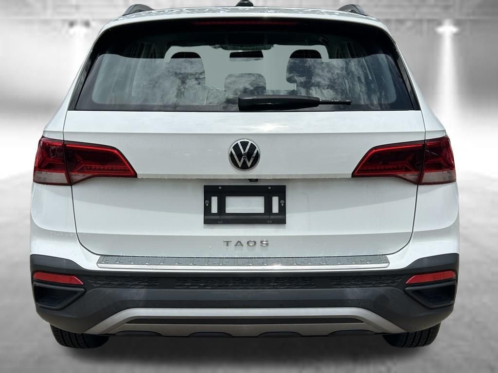 Certified Used 2022 Gray Volkswagen 1.5T S image 4
