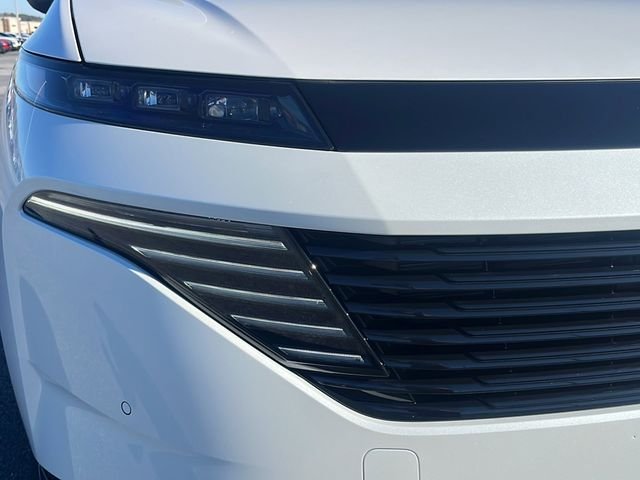 New 2026 Everest White Pearl TriCoat / Super Black Two-tone Nissan Platinum image 11