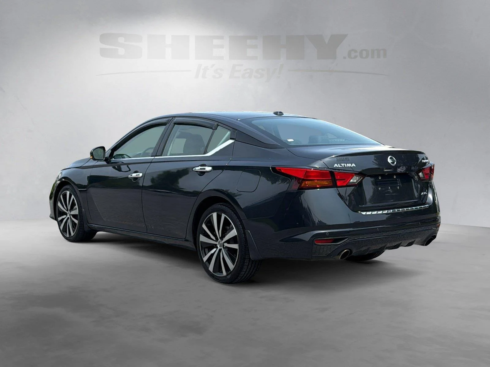 Used 2019 Storm Blue Metallic Nissan 2.5 Platinum image 14
