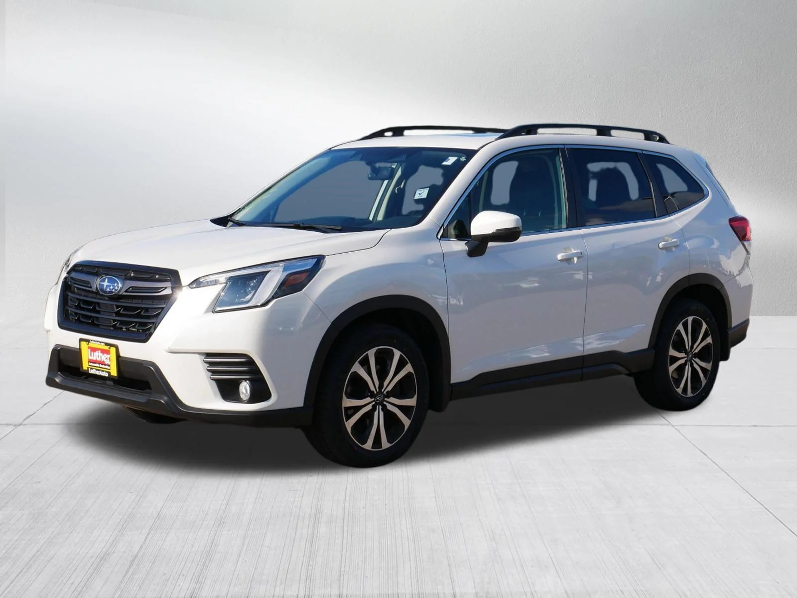 Used 2023 Crystal White Pearl Subaru Limited image 3