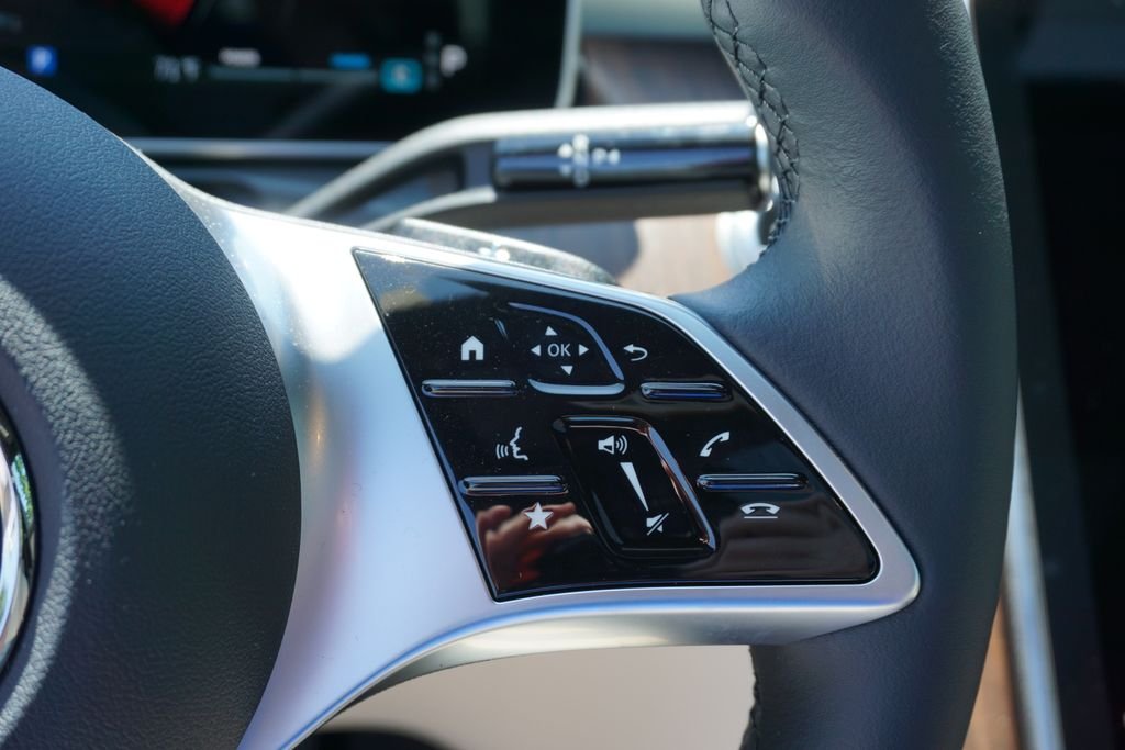 2025 Mercedes-Benz C-Class Sedan C 300 - Photo 25
