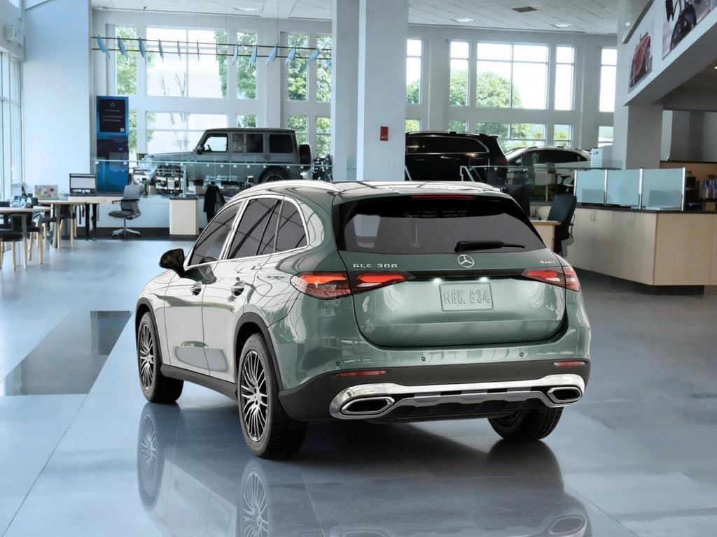 New 2026 Verde Silver Metallic Mercedes-Benz GLC 300 image 26