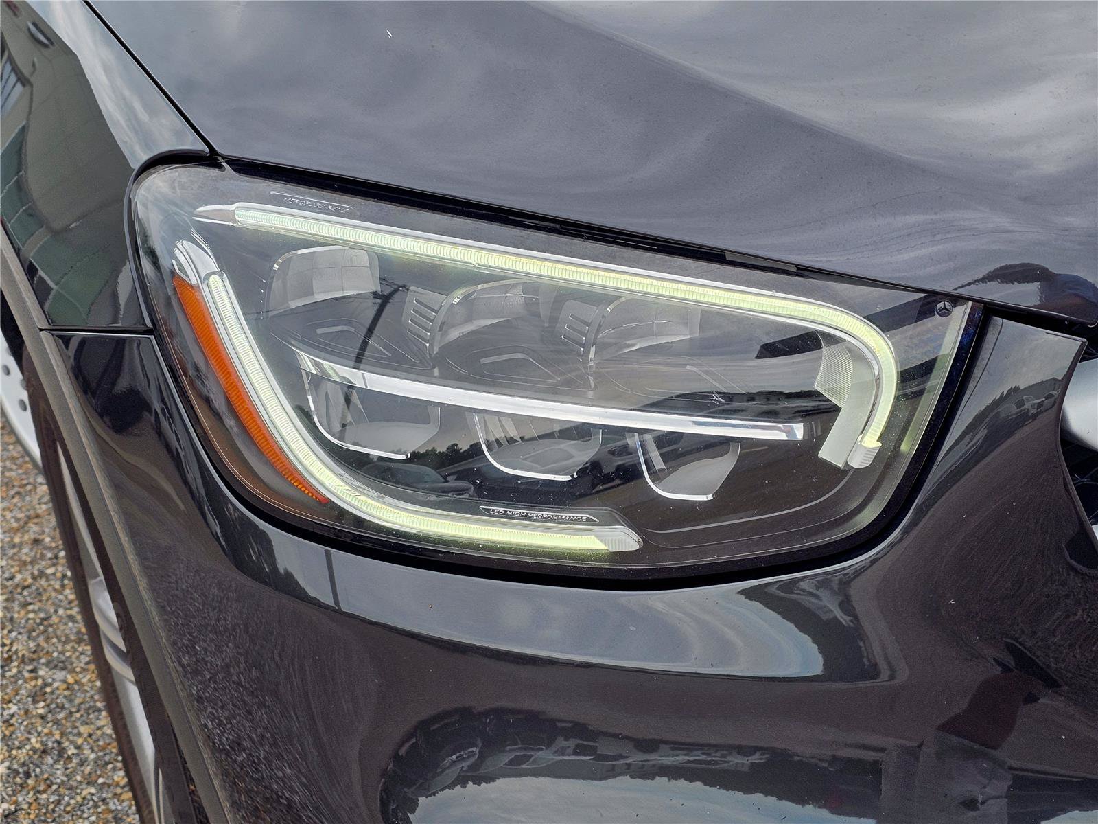 Used 2021 Graphite Grey Metallic Mercedes-Benz GLC 300 image 4