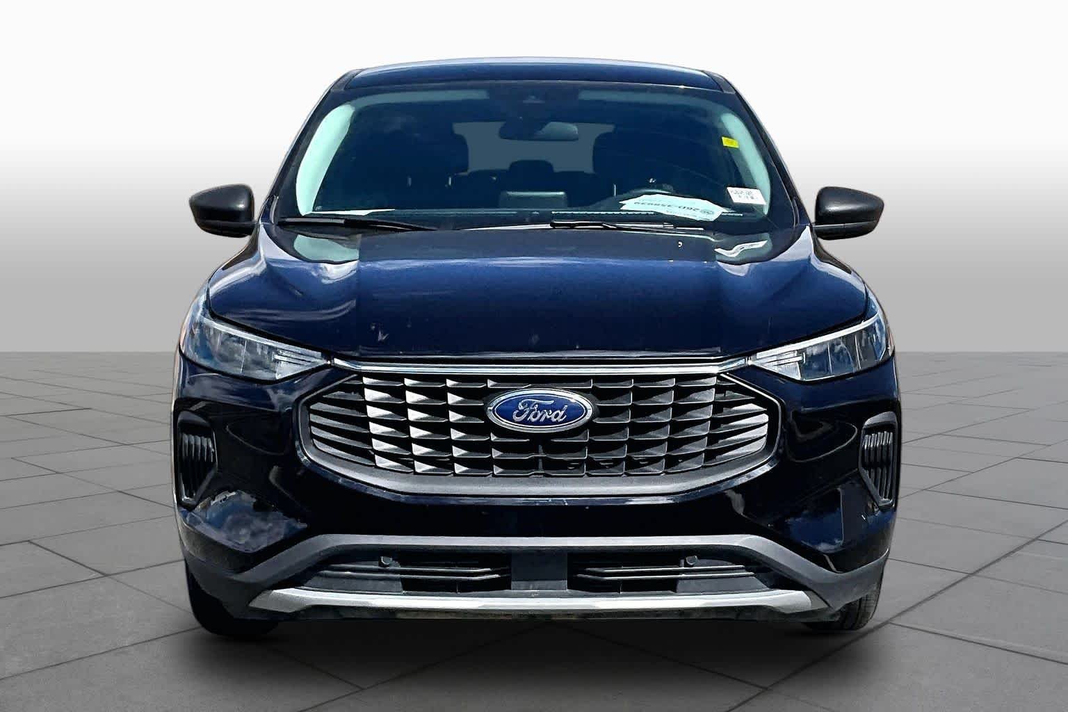 Used 2024 Agate Black Metallic Ford Active image 4