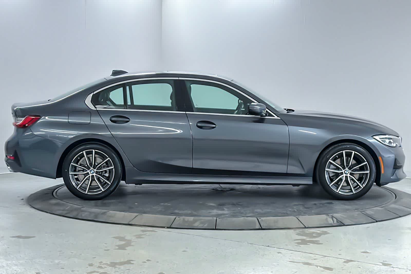 Used 2022 Gray BMW 330i image 8