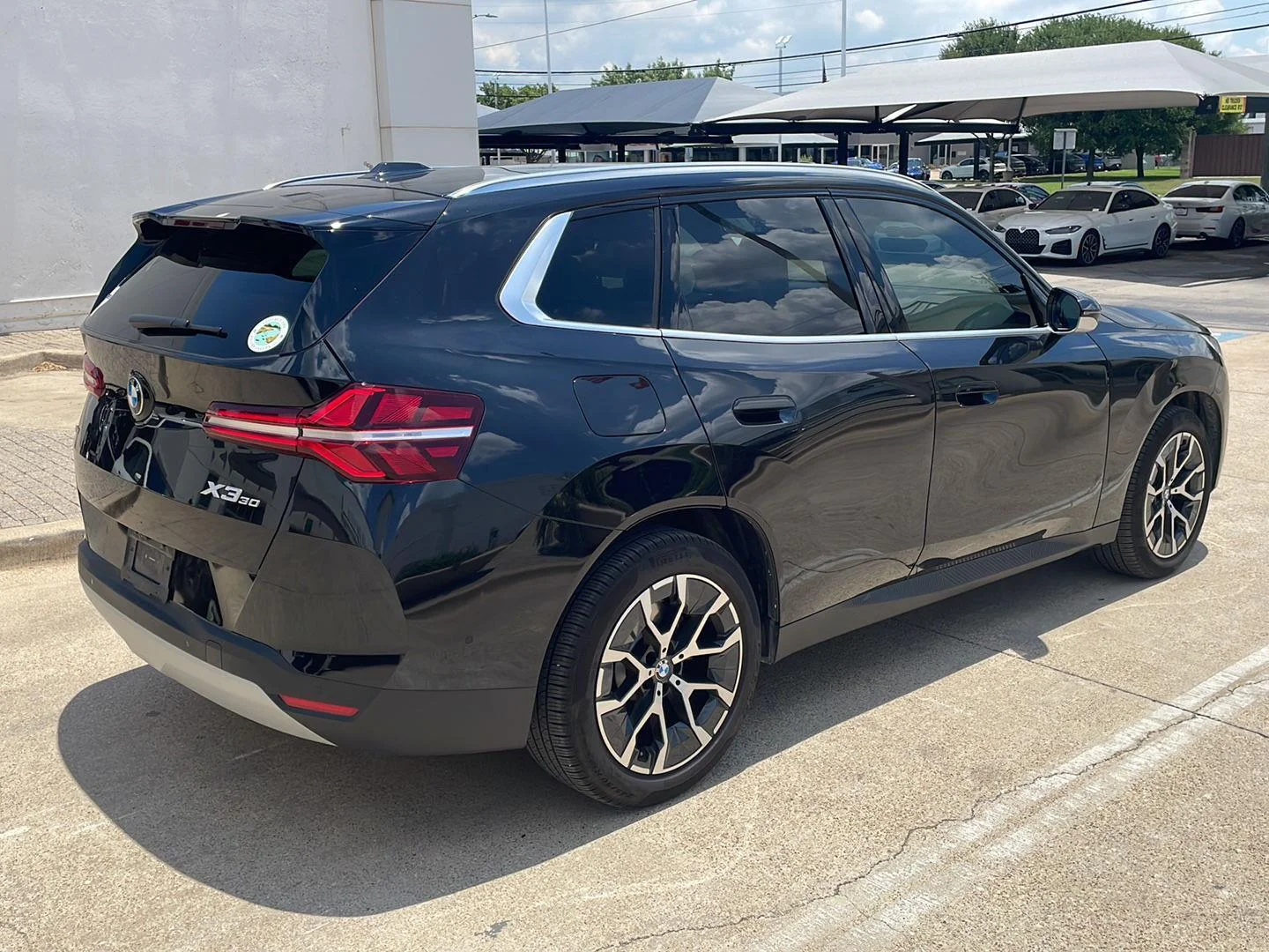 Certified Used 2026 Black Sapphire bmw 30 xDrive image 3