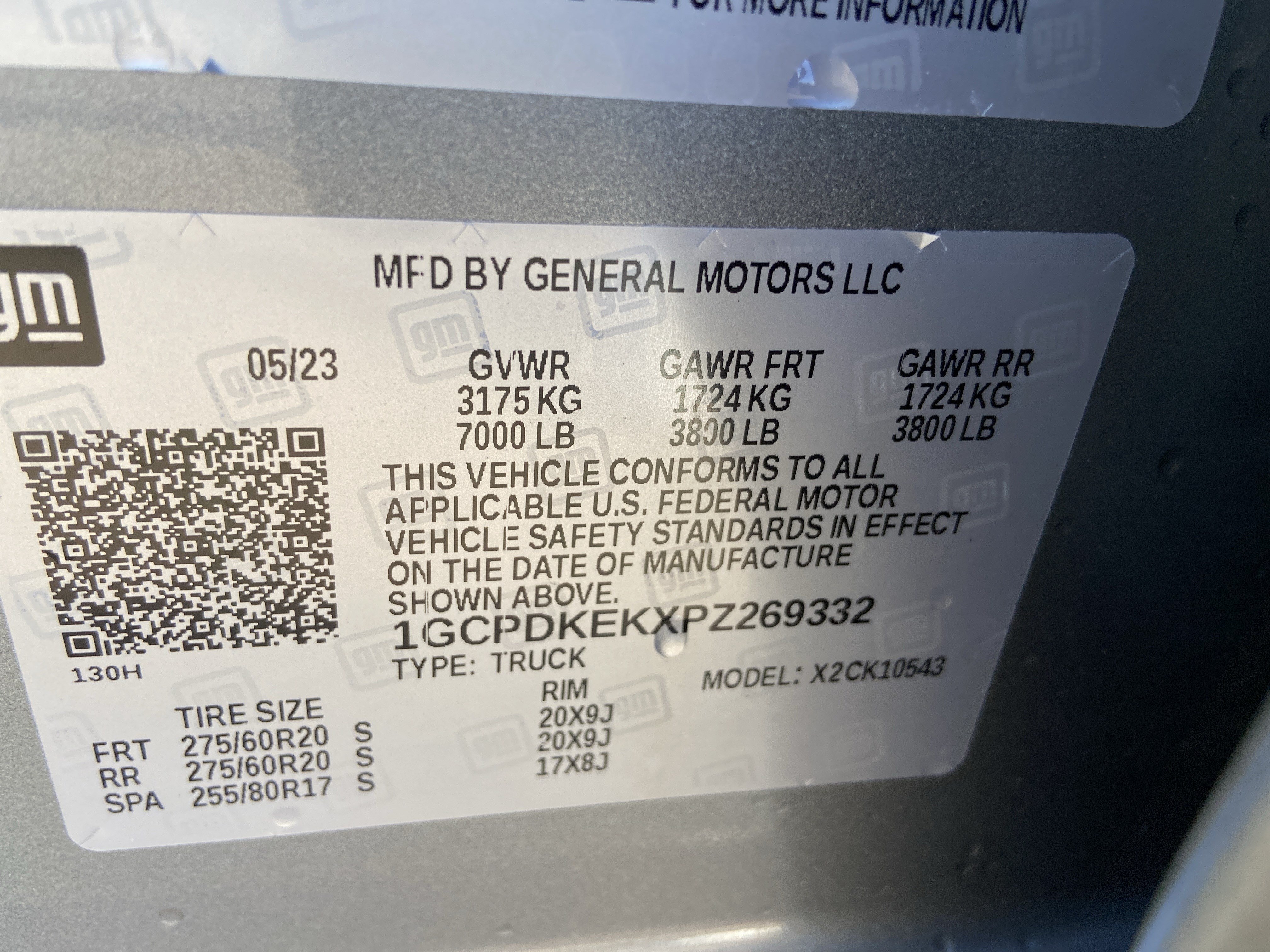 Used 2023 Sterling Gray Metallic Chevrolet LT image 27