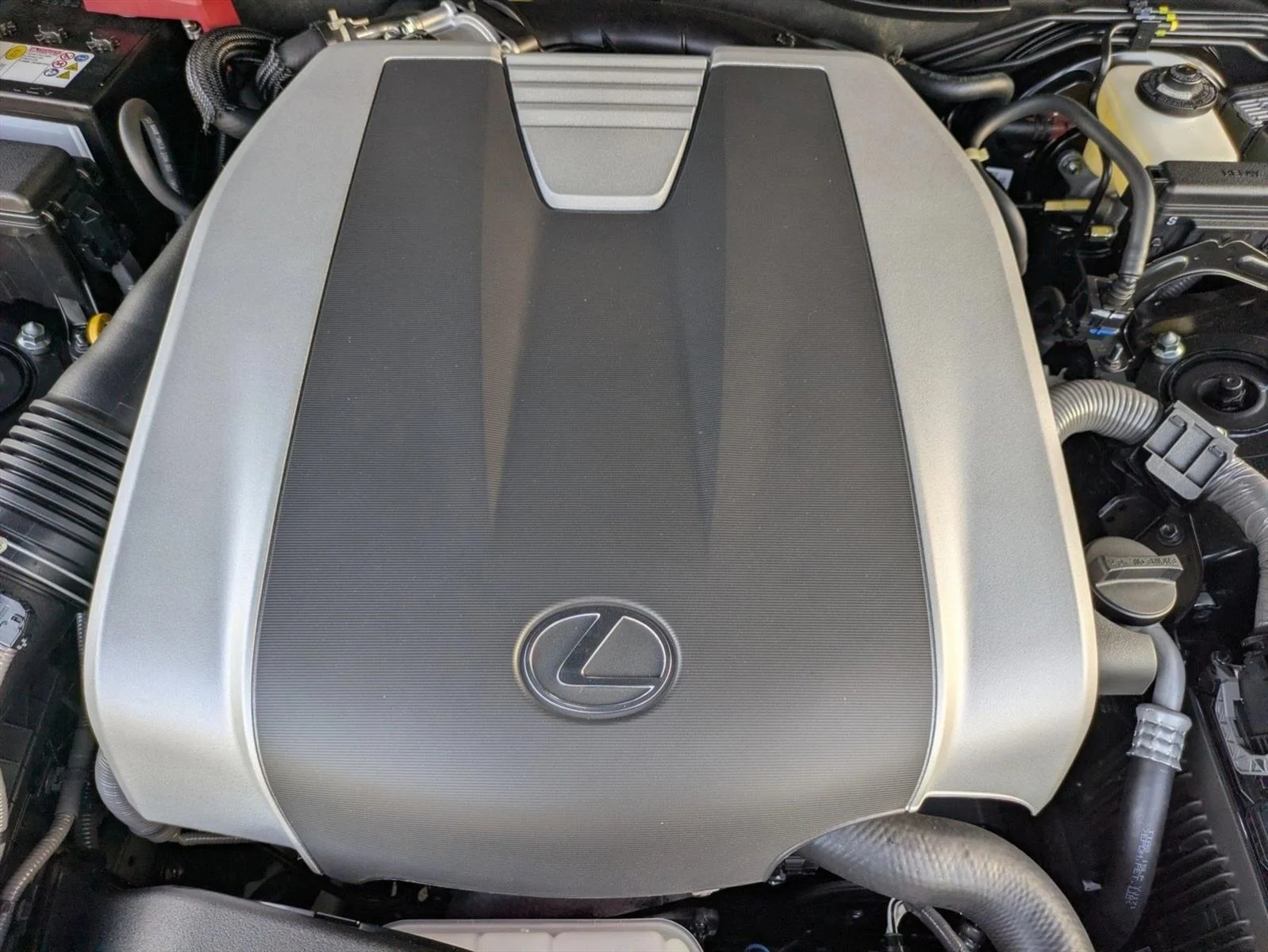 2026 Lexus IS 350 F SPORT - Photo 16