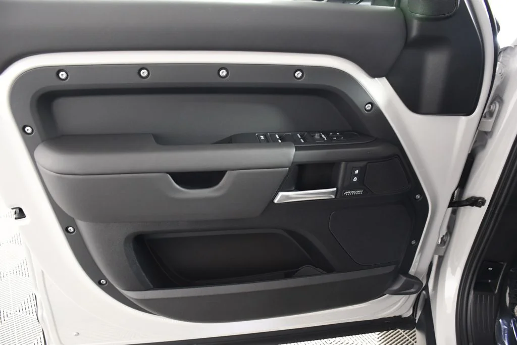 New 2026 Borasco Grey Land Rover X-Dynamic SE image 14