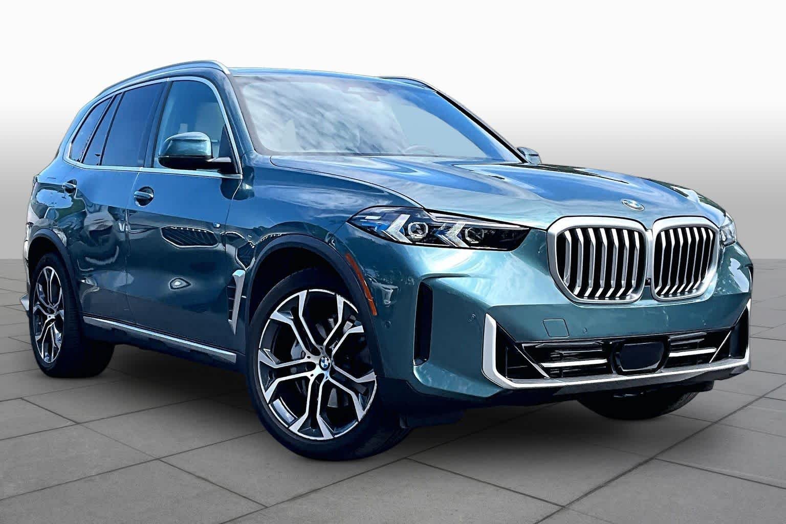 Used 2024 Blue Ridge Mountain Metallic BMW xDrive40i image 3