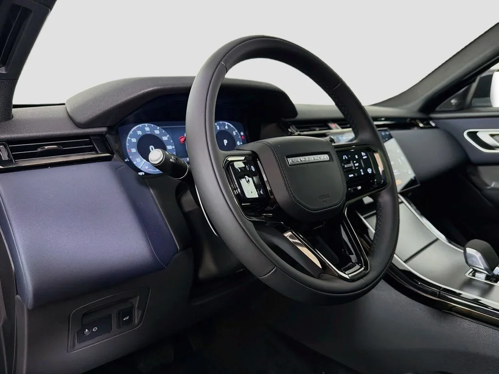 New 2026 Fuji White Land Rover S image 9
