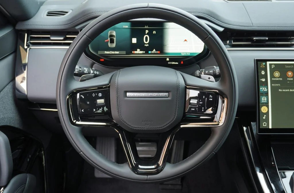 New 2026 Charente Grey Land Rover Dynamic SE image 15