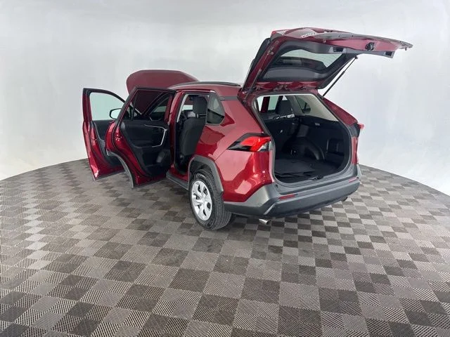 Used 2021 Red Toyota LE image 18