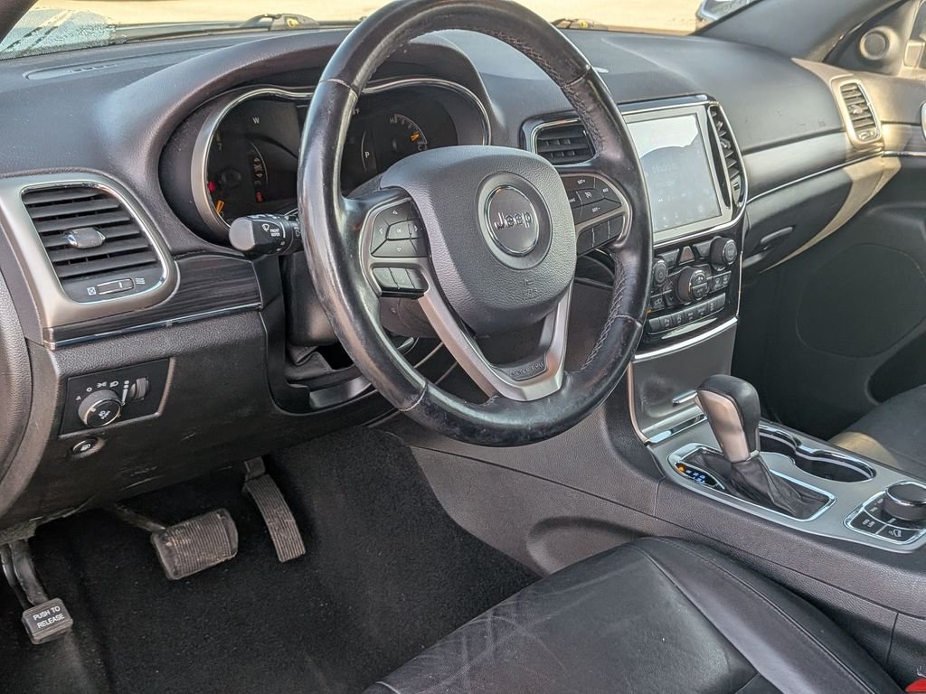Used 2019 Black Jeep Limited image 32