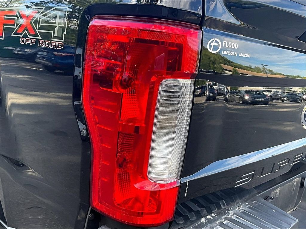 Used 2019 Black Metallic Ford Lariat image 33