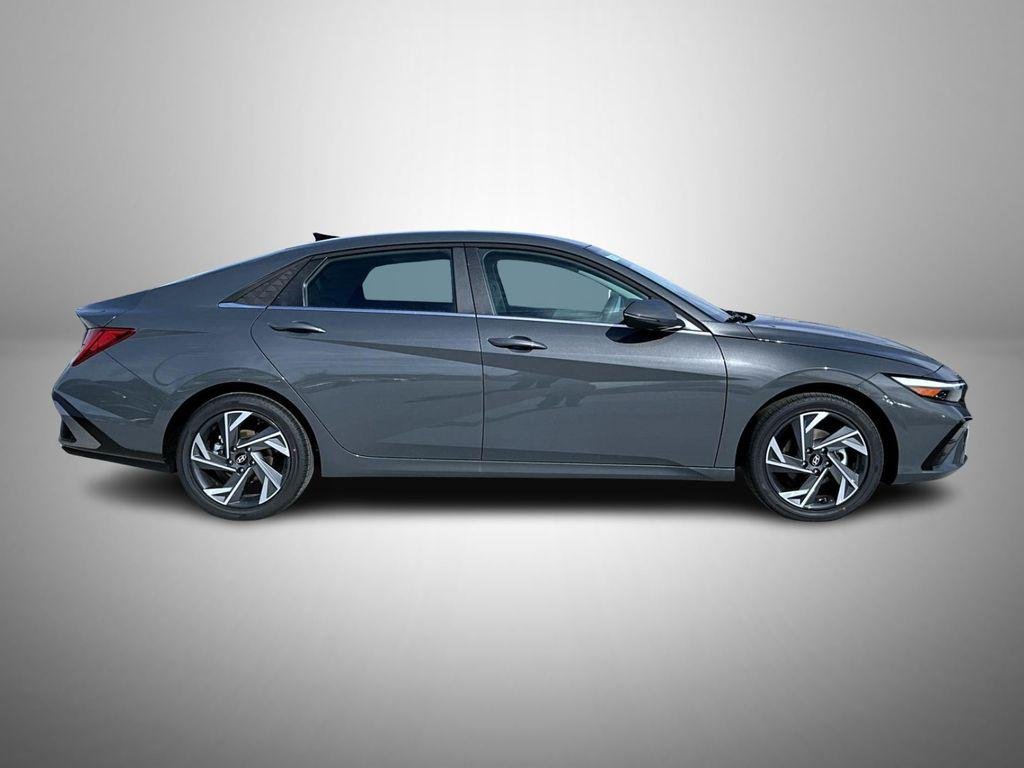 New 2026 Gray Hyundai Limited image 4
