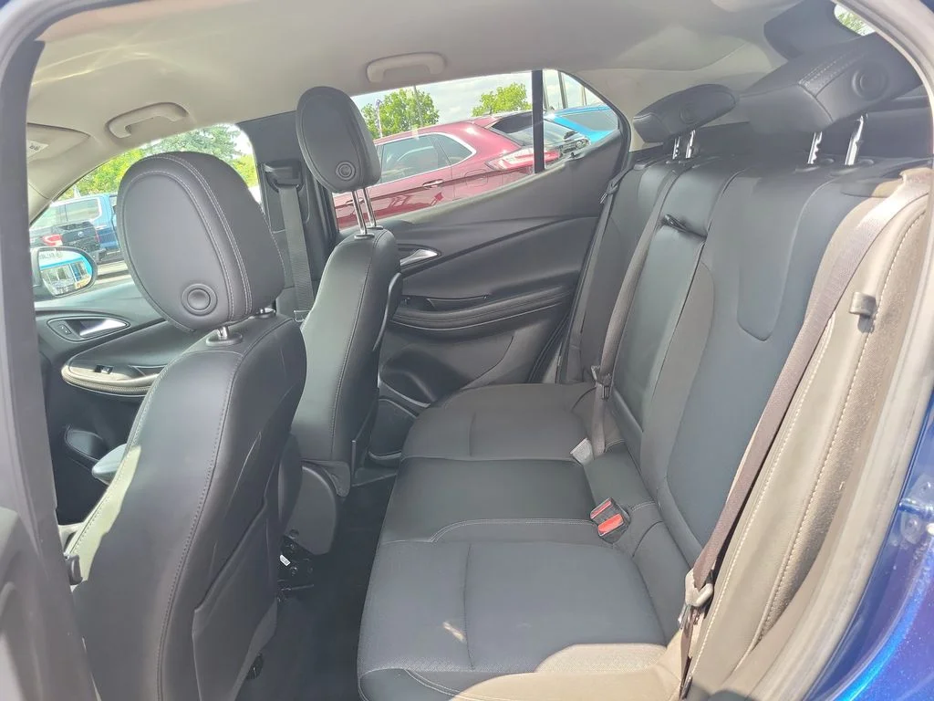 Used 2022 Blue Buick Select image 26