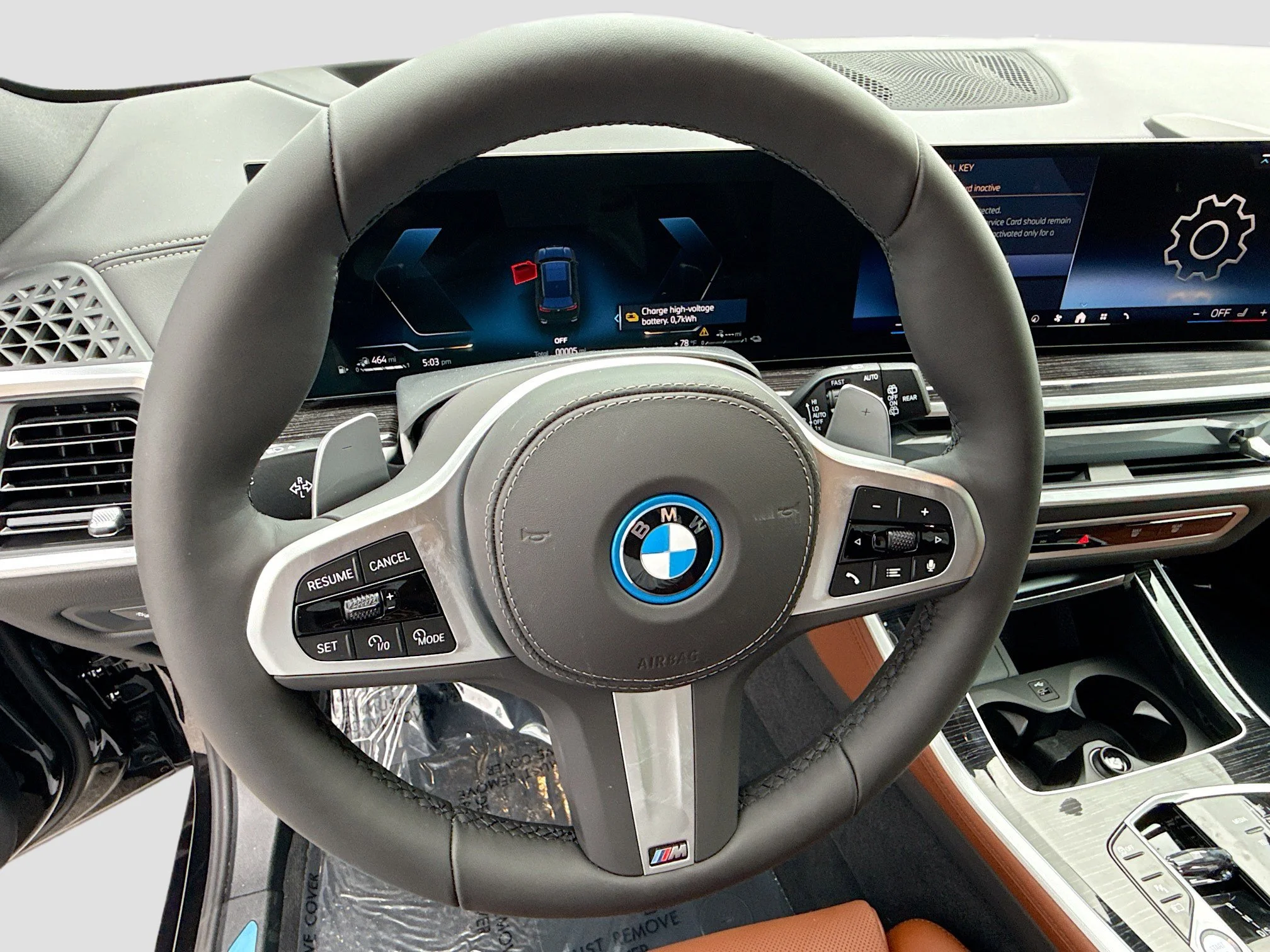 New 2026 Black Sapphire Metallic BMW xDrive50e image 39