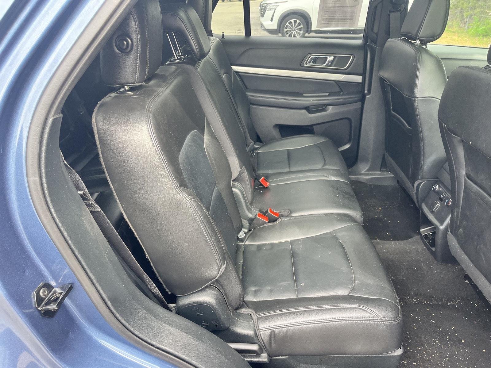 Used 2018 Blue Ford XLT image 22